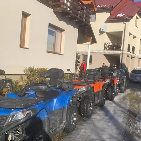 панська Appartamento Mykulychyn