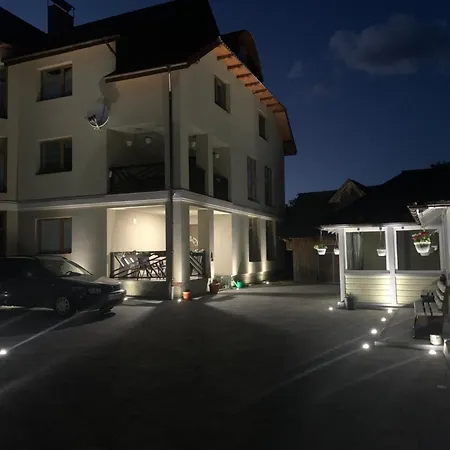 панська Appartamento Mykulychyn