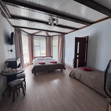 панська Apartment Mykulychyn